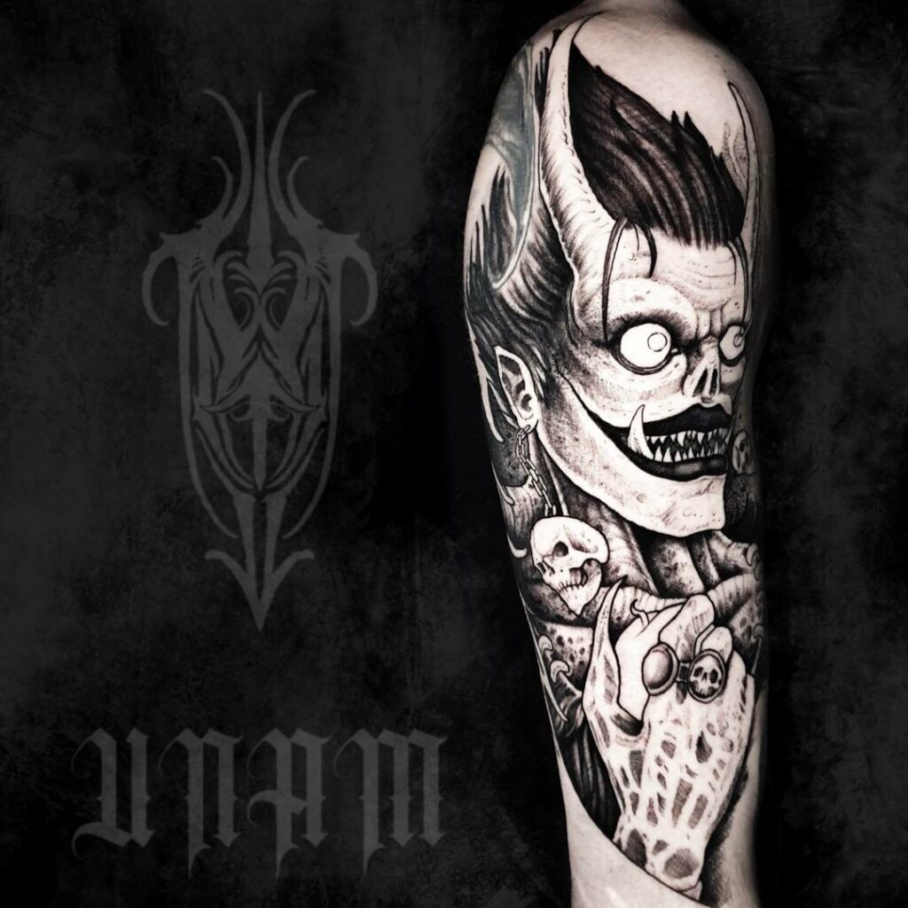 unam noir tattoo