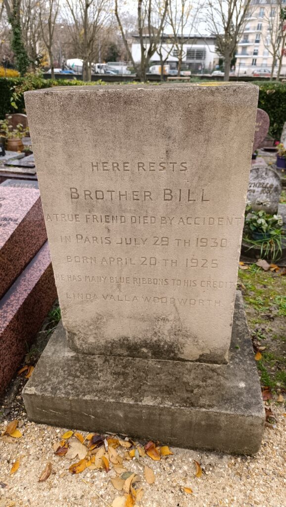 pet cemetery paris tombstone
