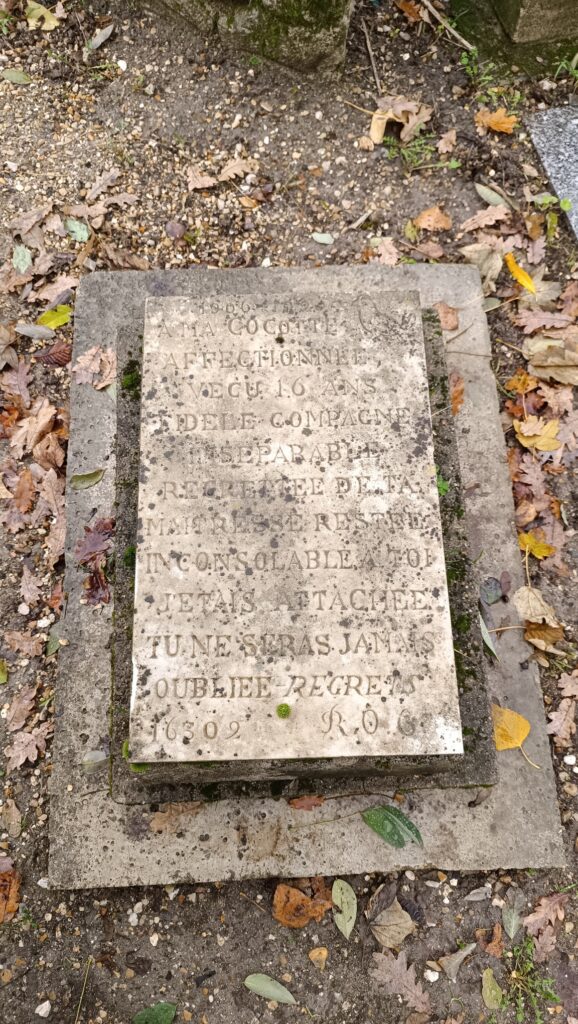 pet cemetery paris chicken tombstone