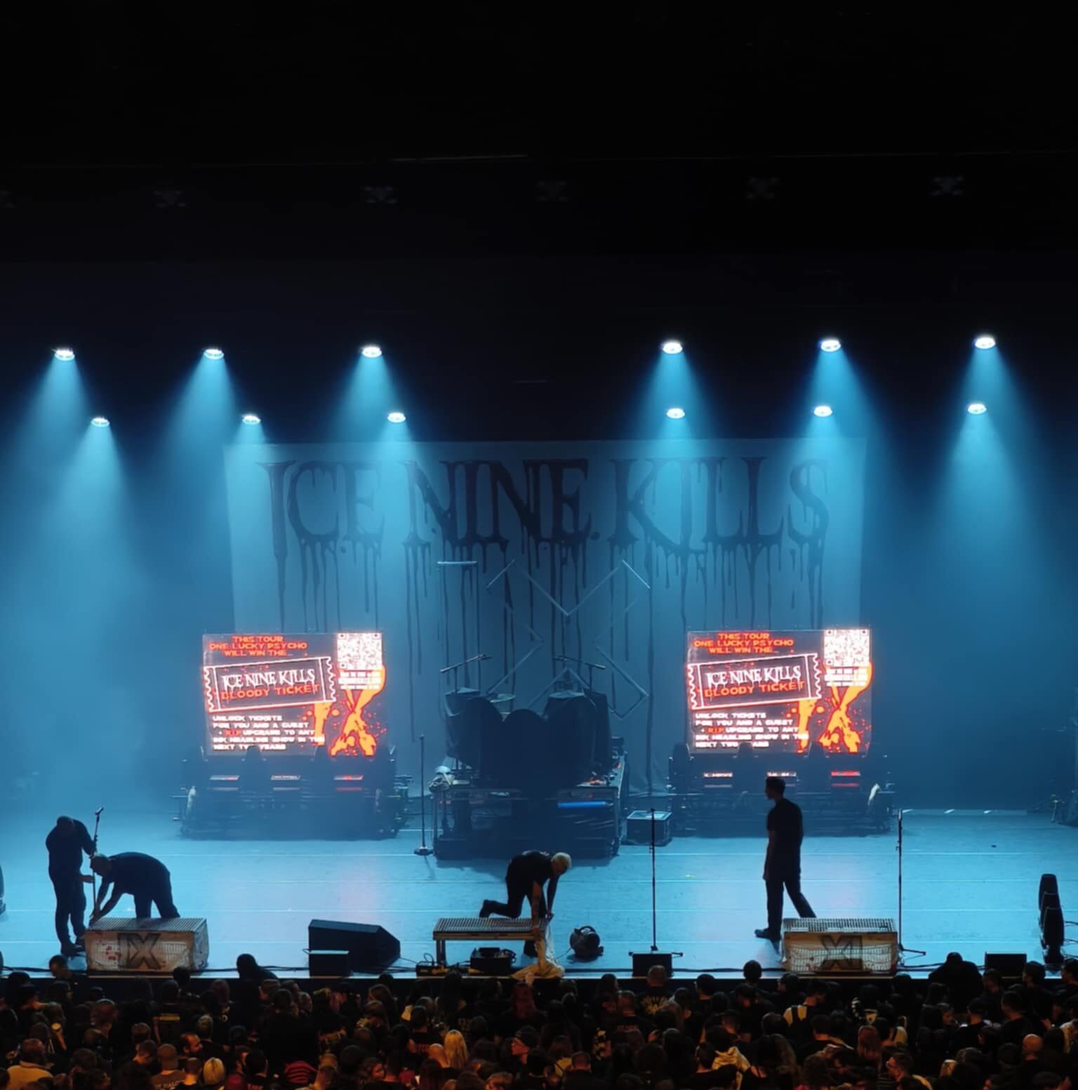 ice nine kills set up paris, view from balcony